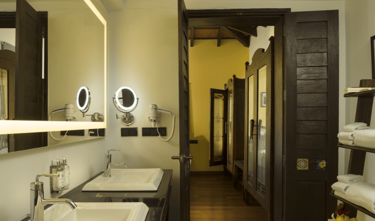 Superior Luxury Suite